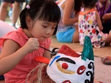 Jubilant atmosphere of mid-autumn festival in Hanoi - ảnh 2